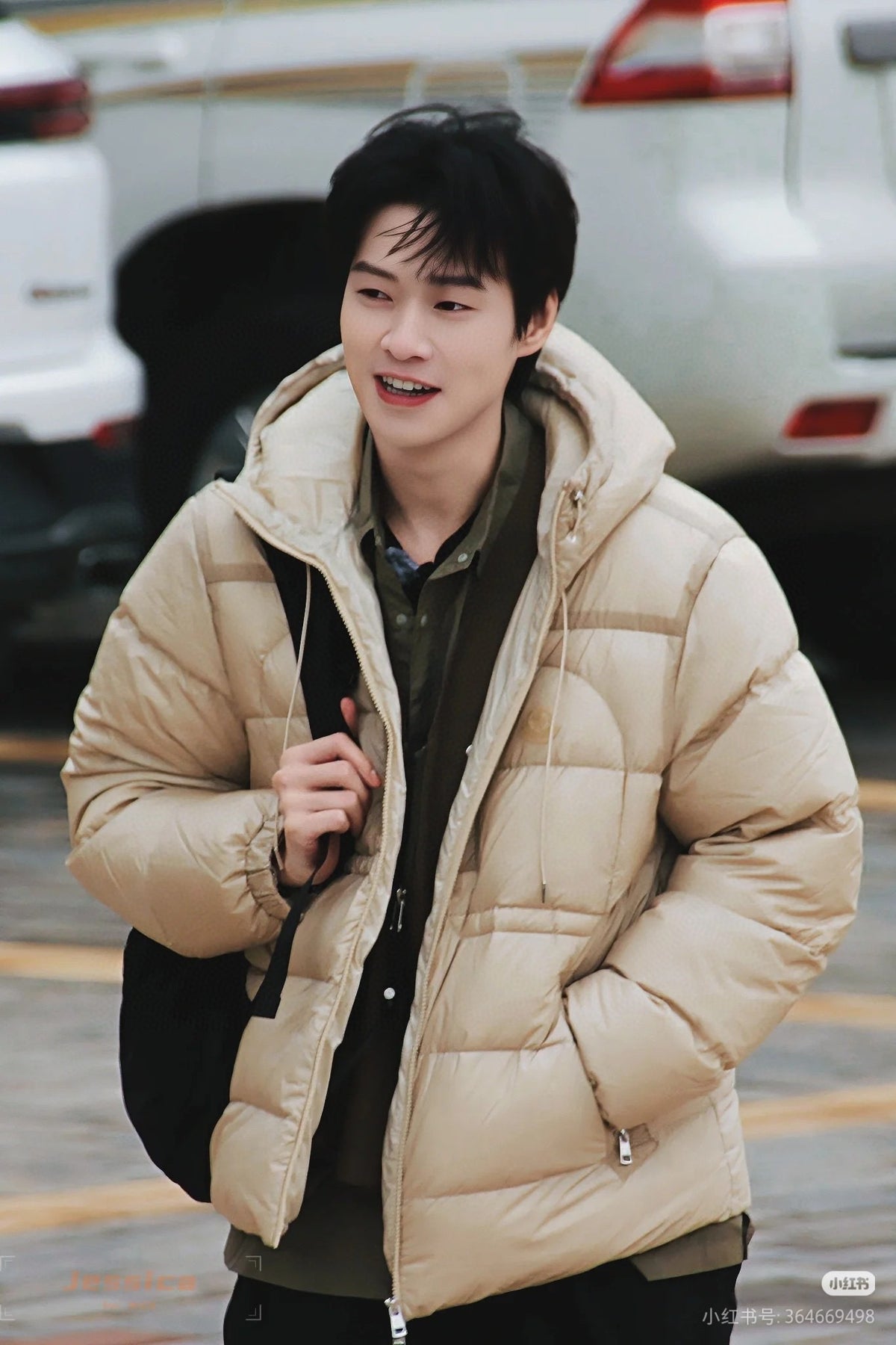 Moncler Zip-Up Down Jacket - view 15