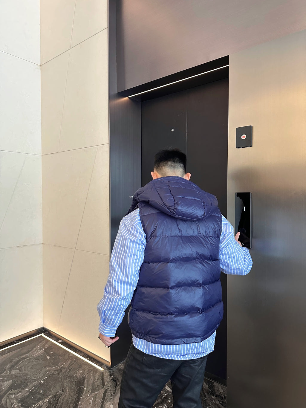 Moncler maya Hooded Zip-Up Logo Vest - view 15