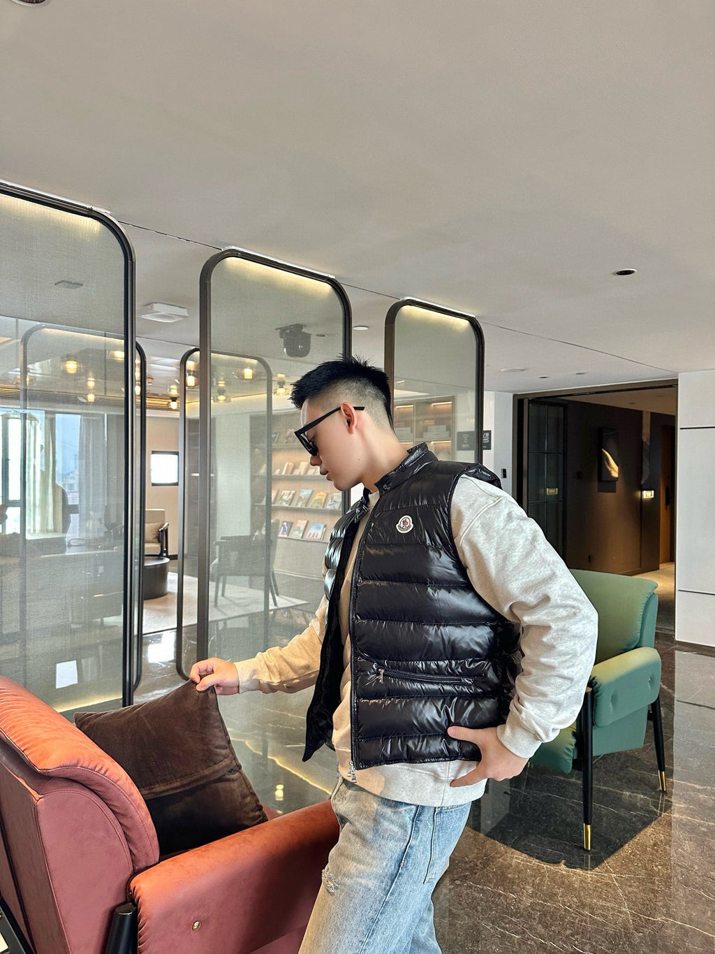 Moncler maya Zip-Up Lightweight Vest - view 16
