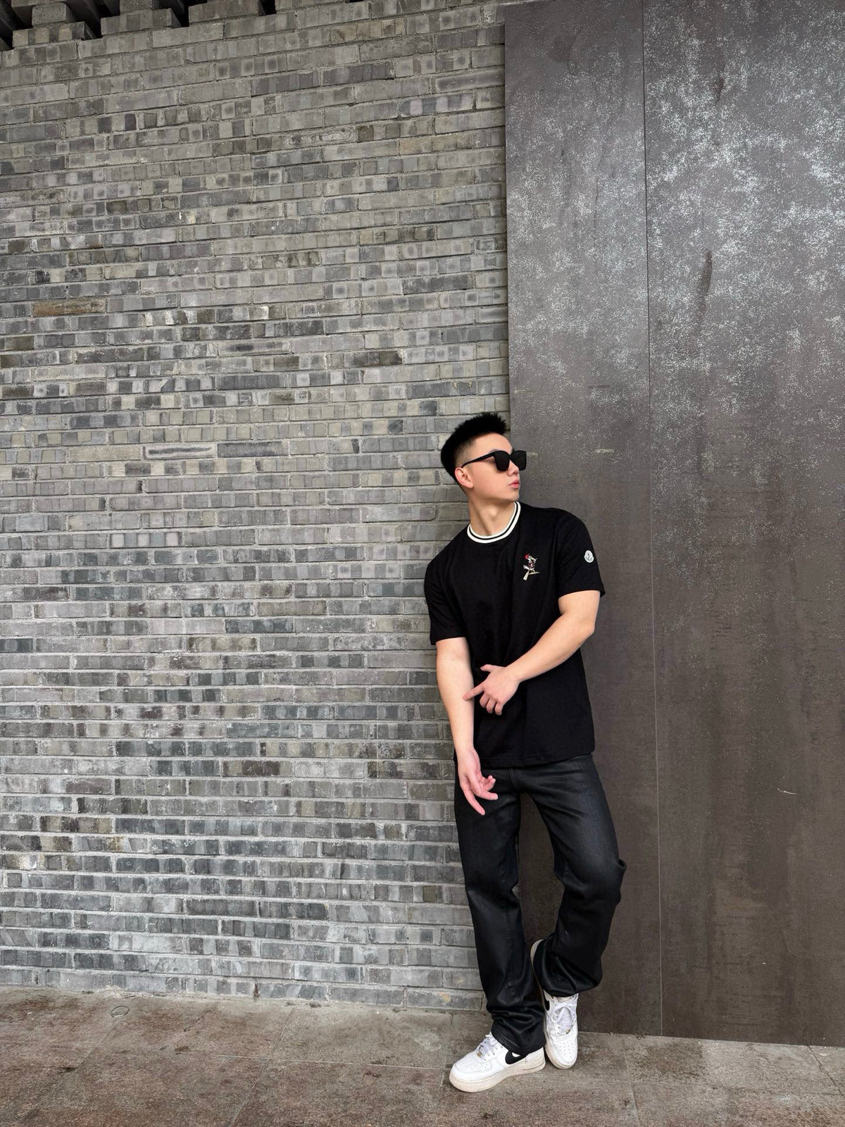 Moncler Embroidered T-Shirt - view 16
