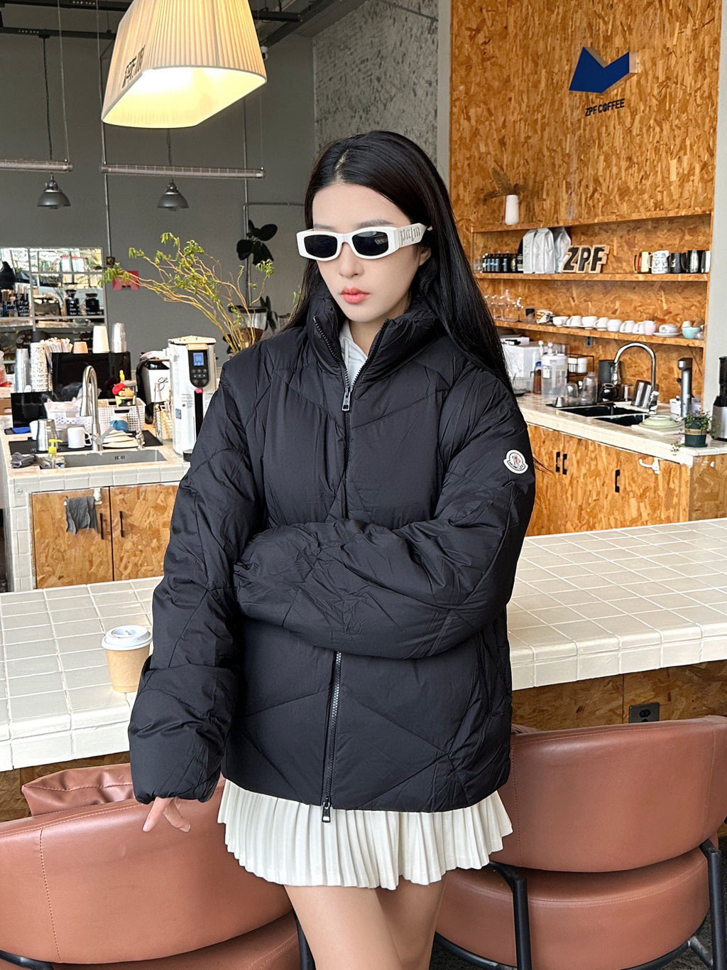 Moncler Zip-Up Lightweight Down Jacket - view 16