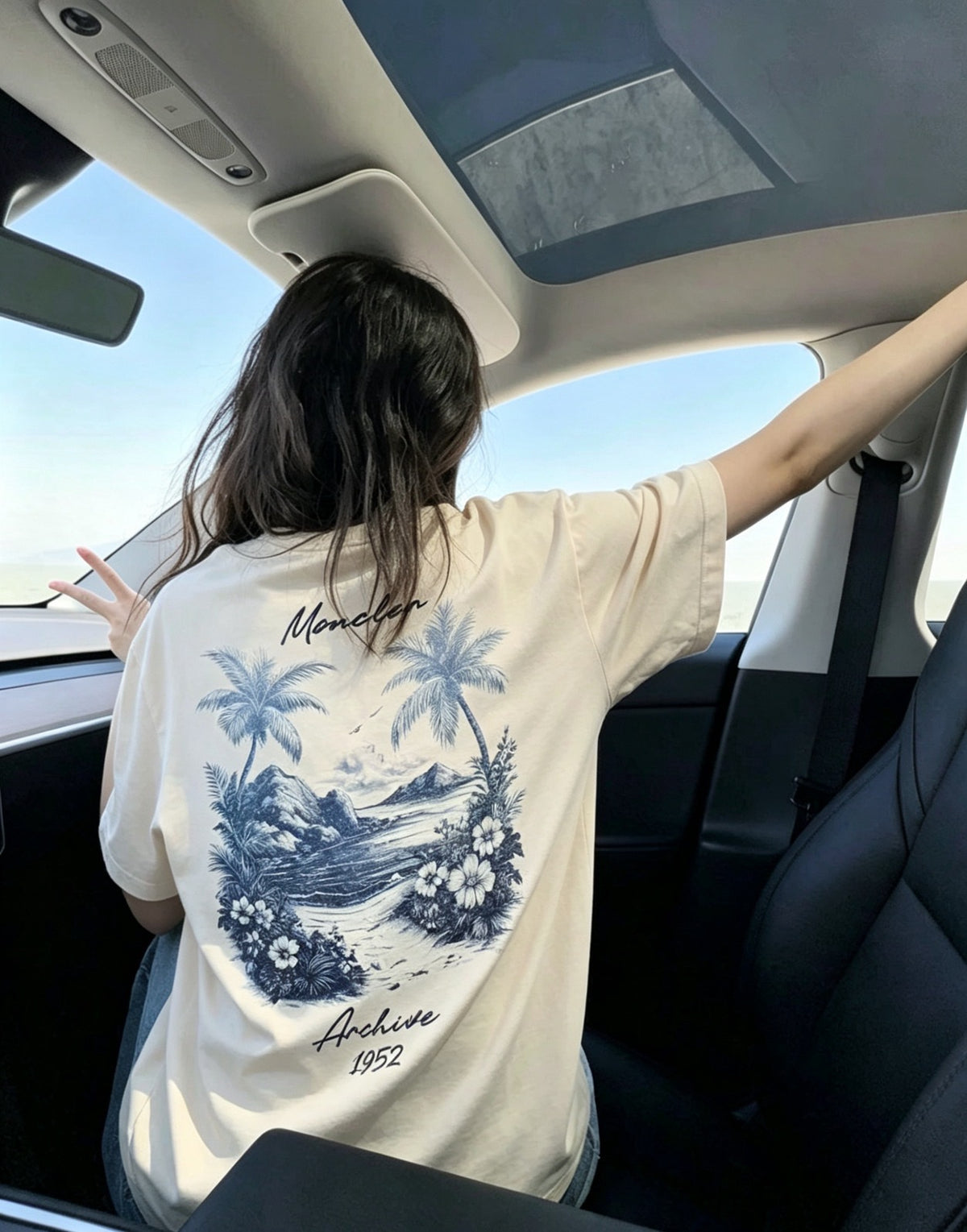 Moncler Graphic T-Shirt - view 16