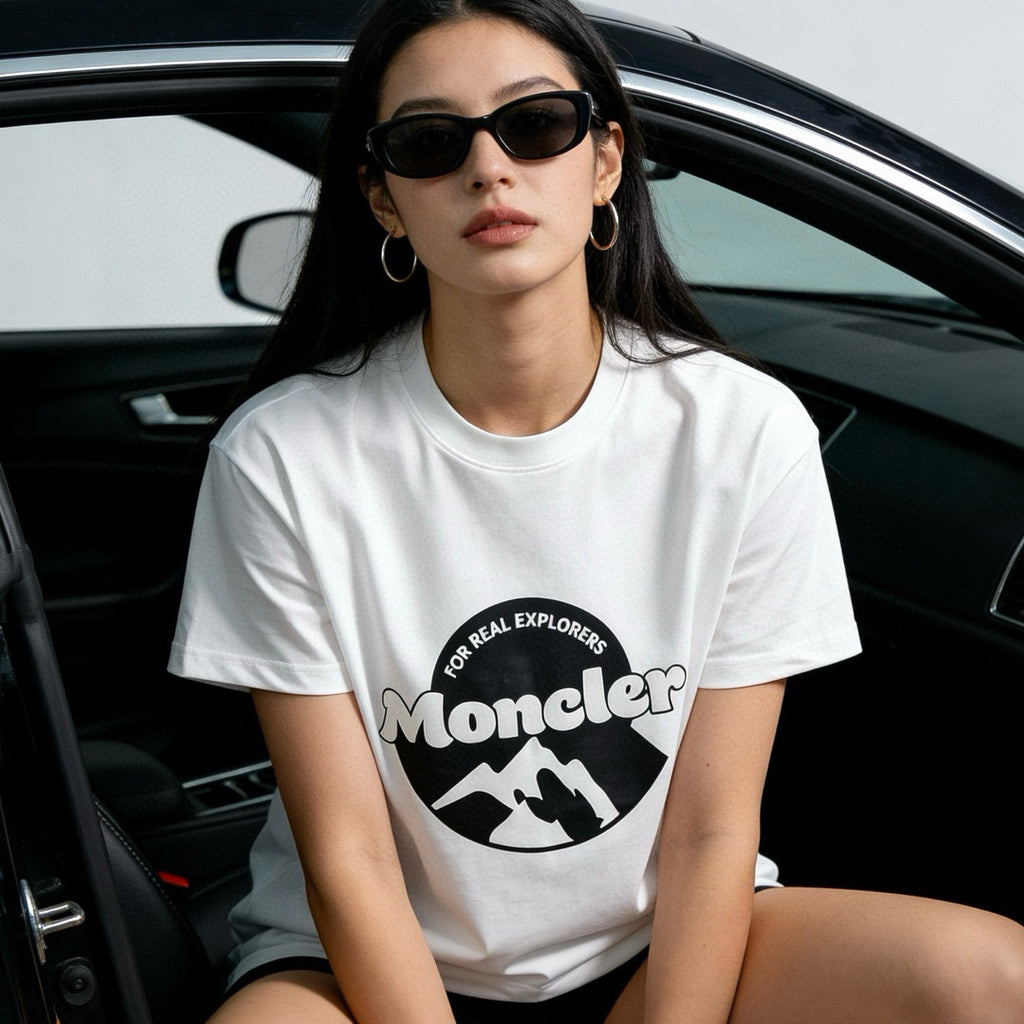 Moncler Graphic Logo T-Shirt - view 16