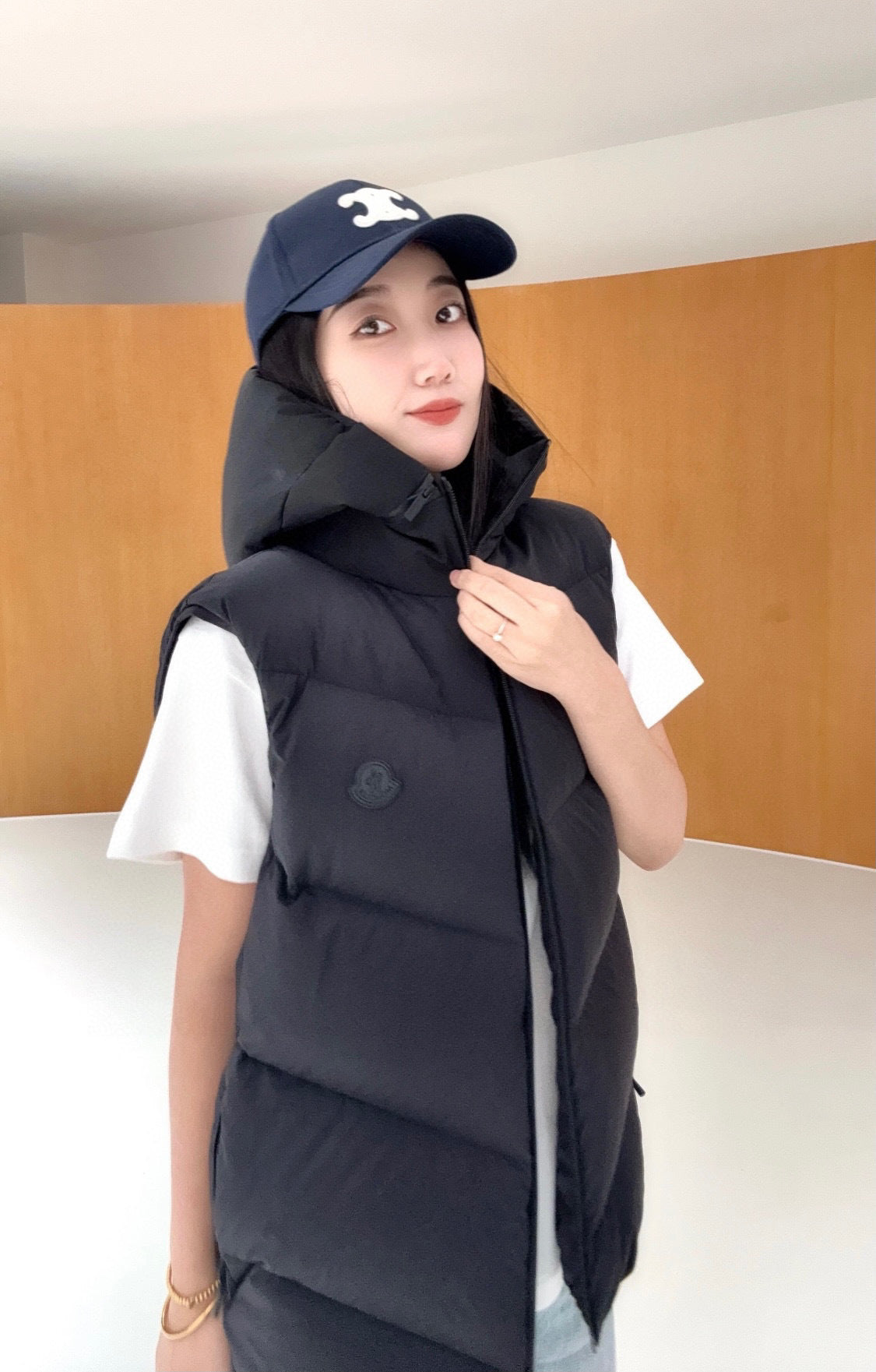 Moncler Zip-Up Vest - view 16