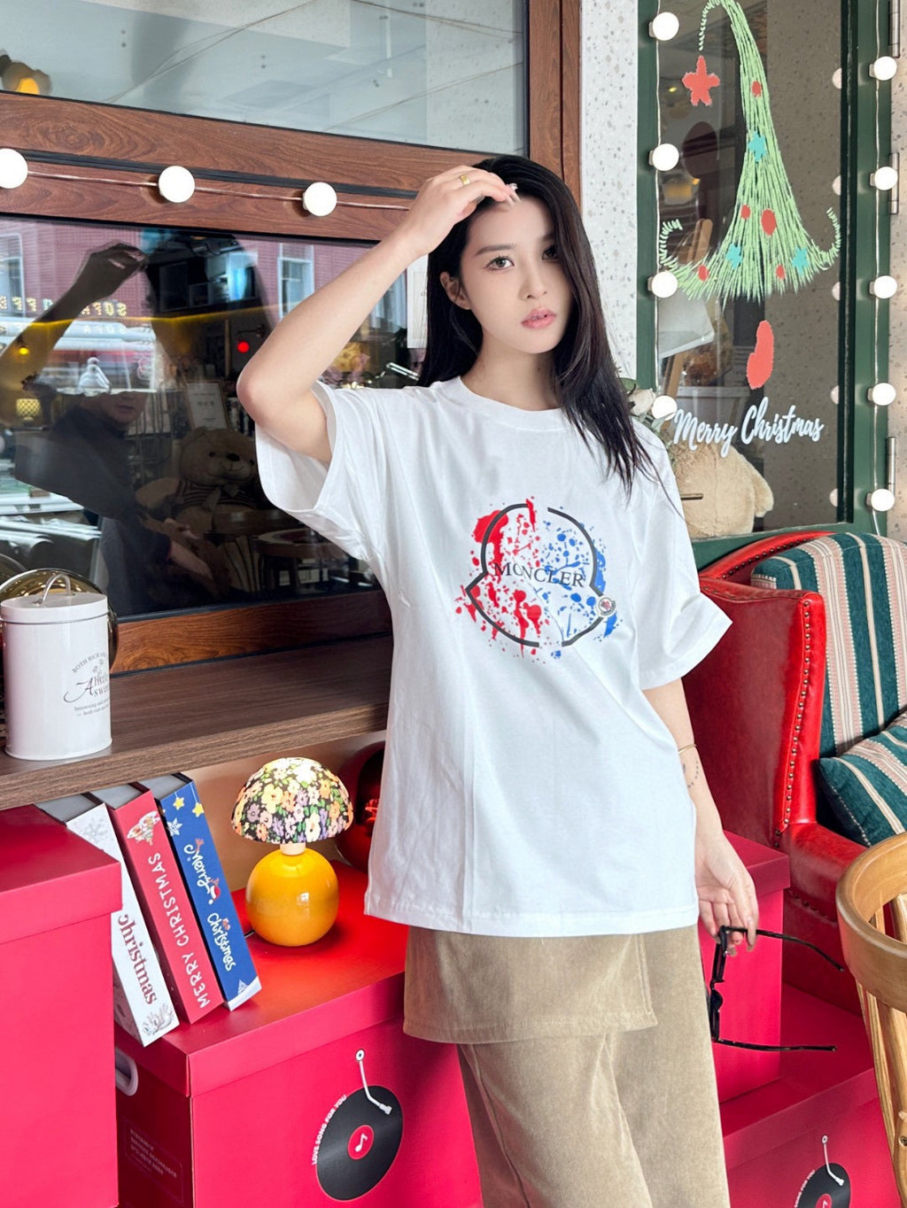 Moncler Graphic Logo T-Shirt - view 16