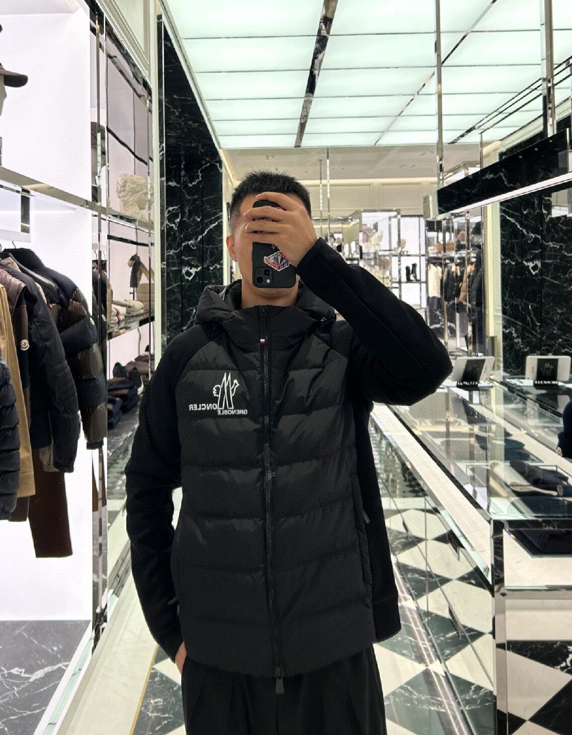Moncler Hooded Zip-Up Graphic Down Jacket - view 17