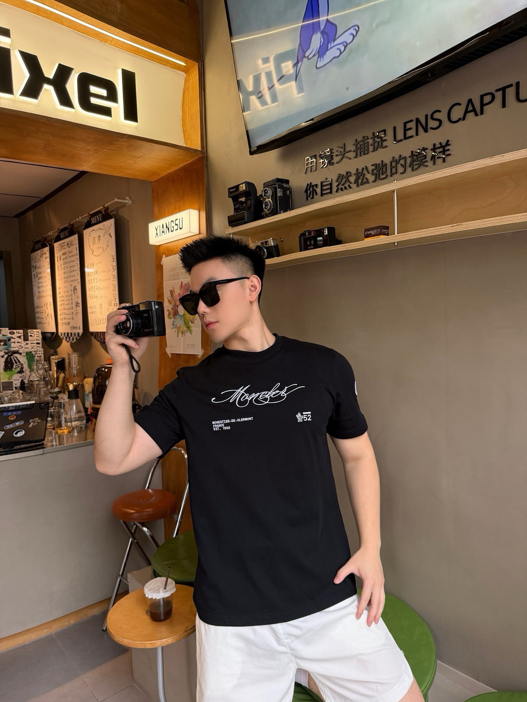 Moncler Embroidered T-Shirt - view 17