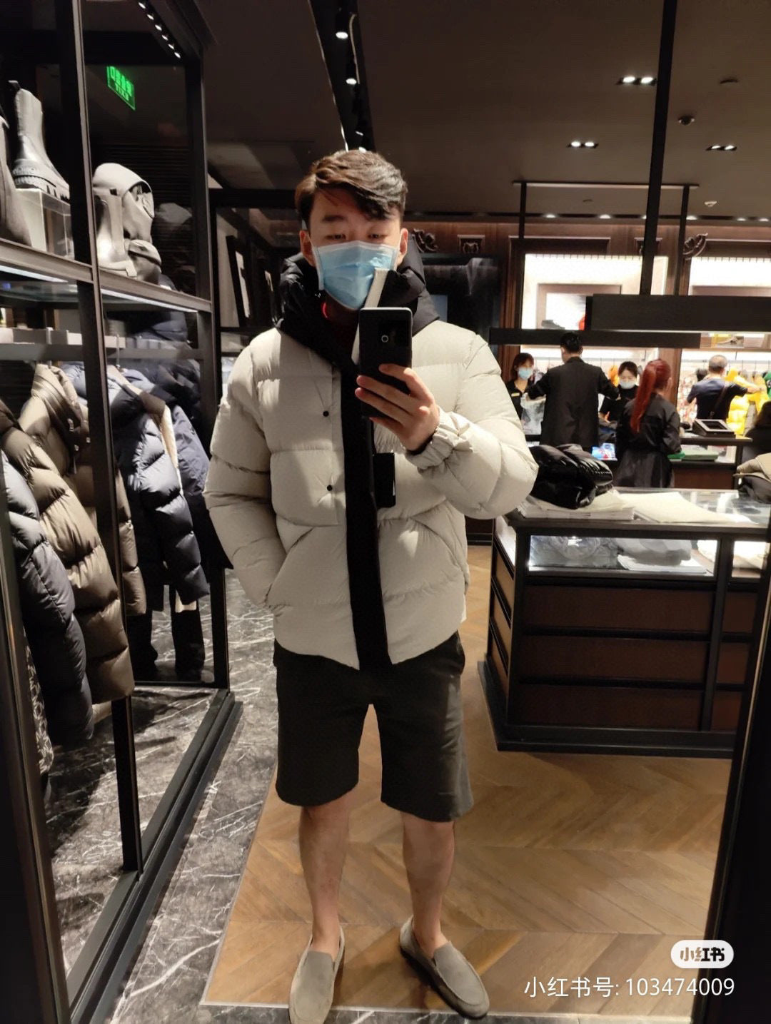 Moncler Hooded Zip-Up Logo Down Jacket - view 17