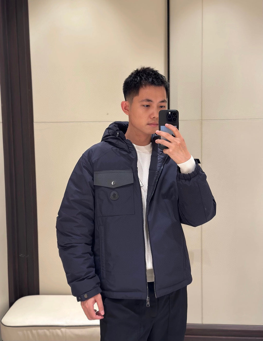 Moncler Hooded Zip-Up Logo Down Jacket - view 17