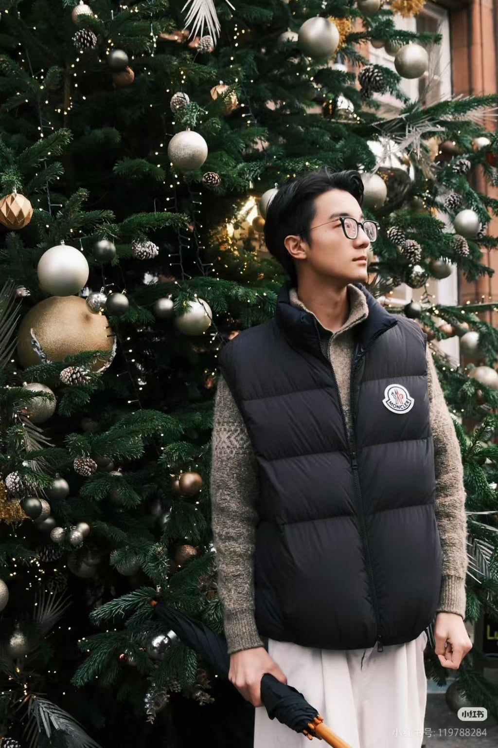 Moncler Zip-Up Logo Vest - view 17