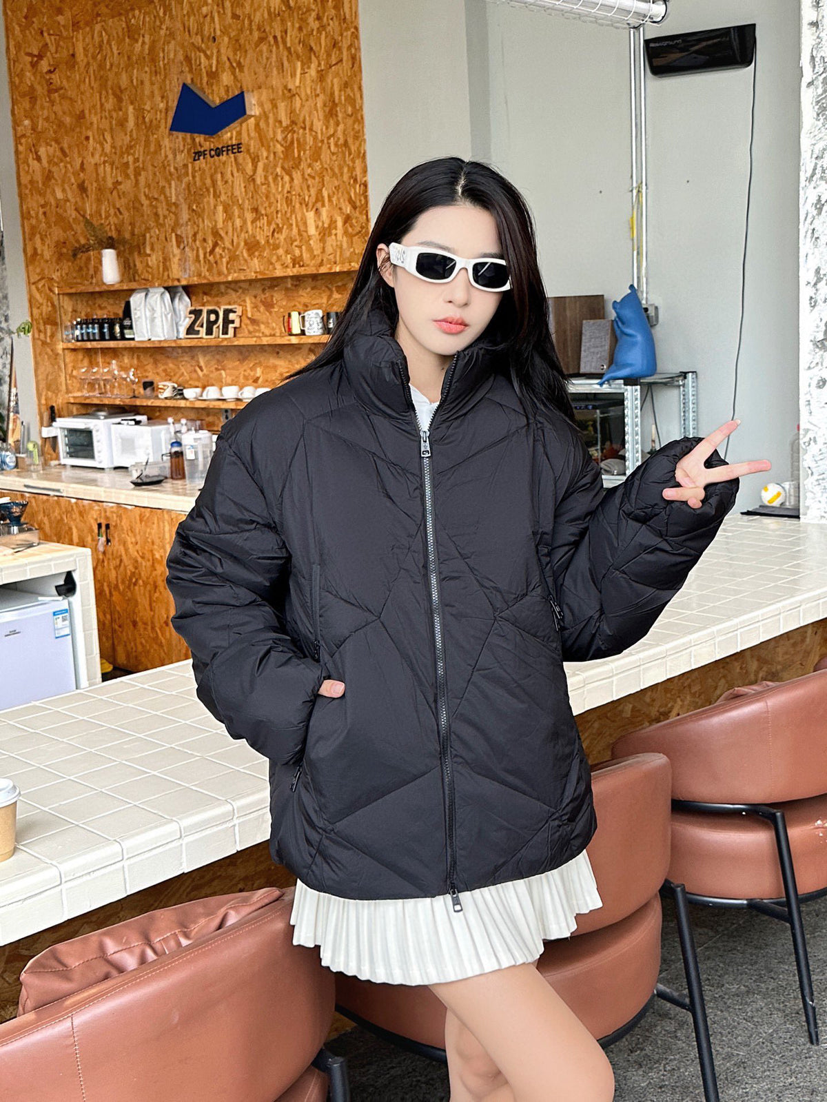 Moncler Zip-Up Lightweight Down Jacket - view 18