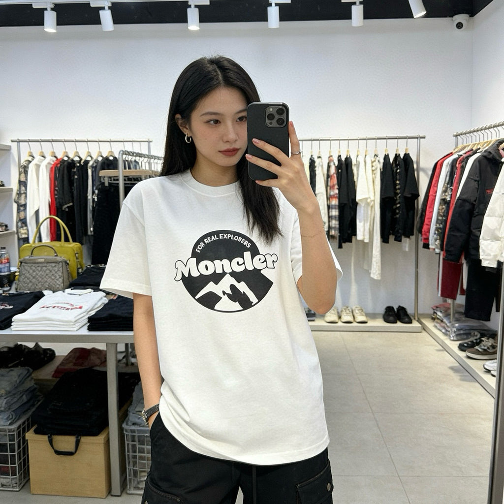 Moncler Graphic Logo T-Shirt - view 18