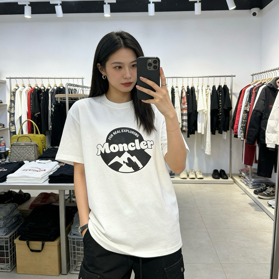 Moncler Graphic Logo T-Shirt - view 18