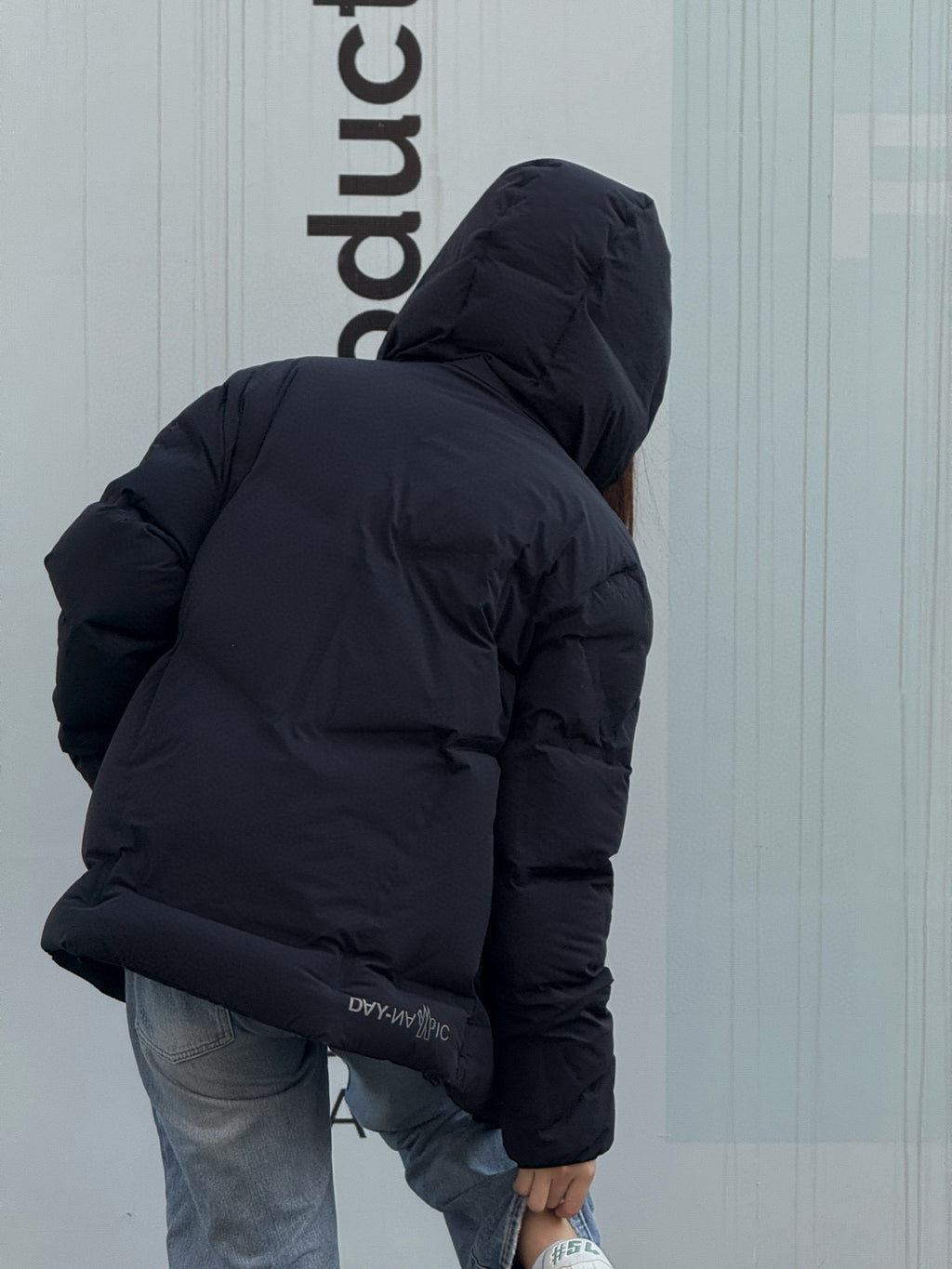Moncler Hooded Logo Down Jacket - view 18