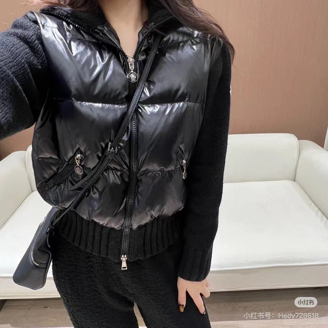 Moncler Embroidered Logo Down Jacket - view 18