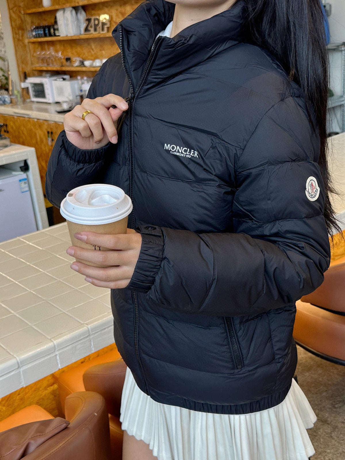 Moncler Hooded Logo Lightweight Down Jacket - view 18