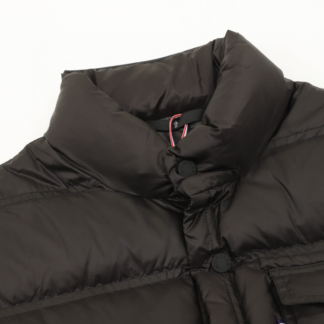 Moncler Logo Lightweight Vest - view 3