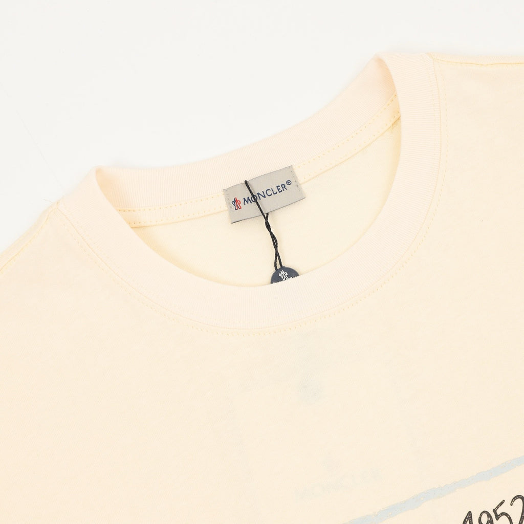 Moncler Graphic T-Shirt - view 3