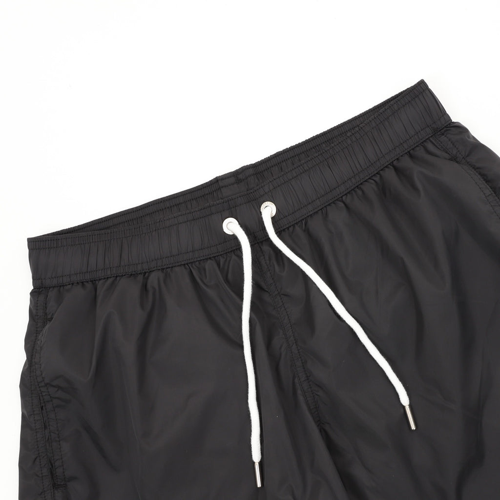 Moncler Logo Lightweight Short - White - view 3