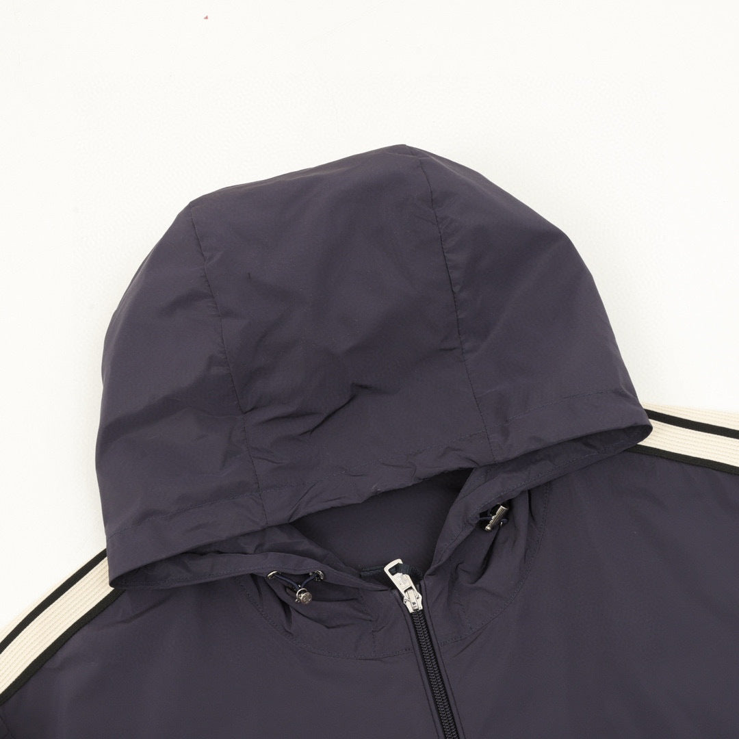 Moncler Logo Lightweight Jacket - view 3
