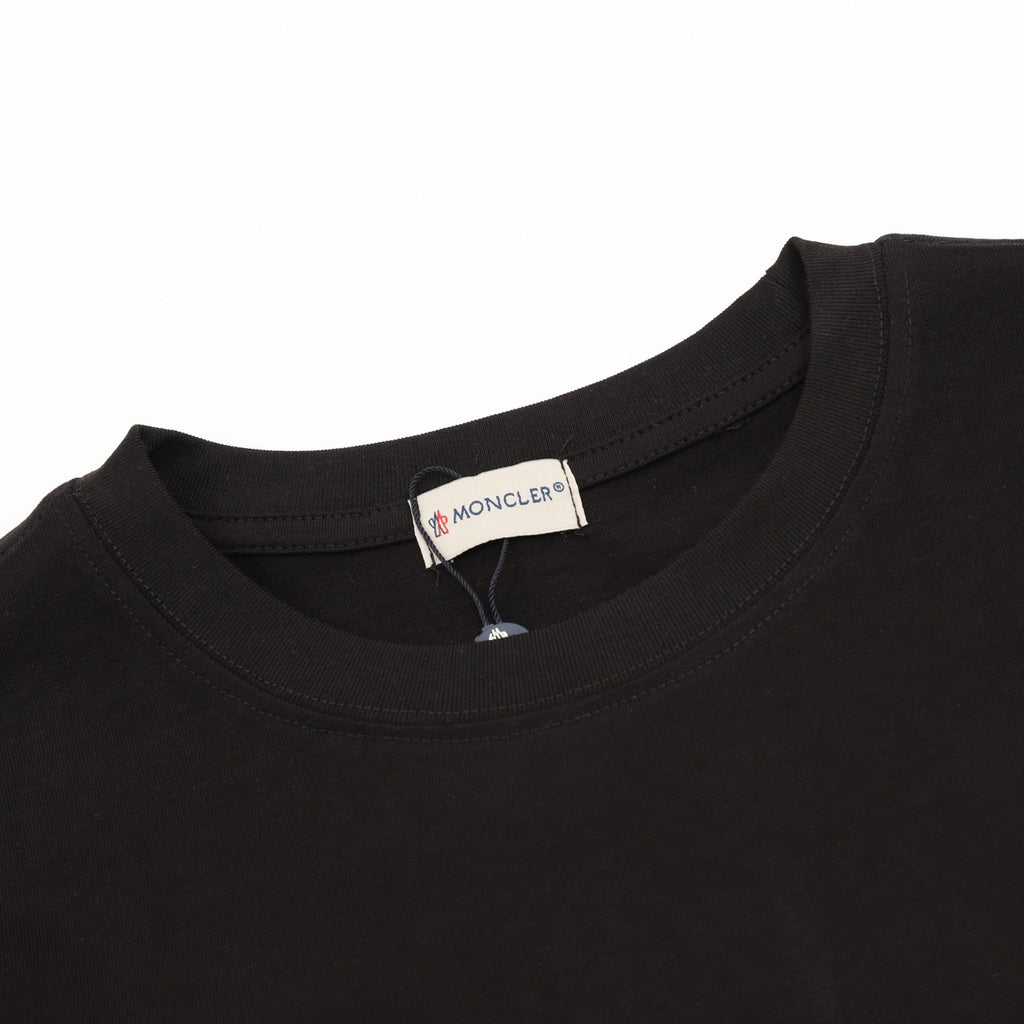Moncler Graphic T-Shirt - view 4