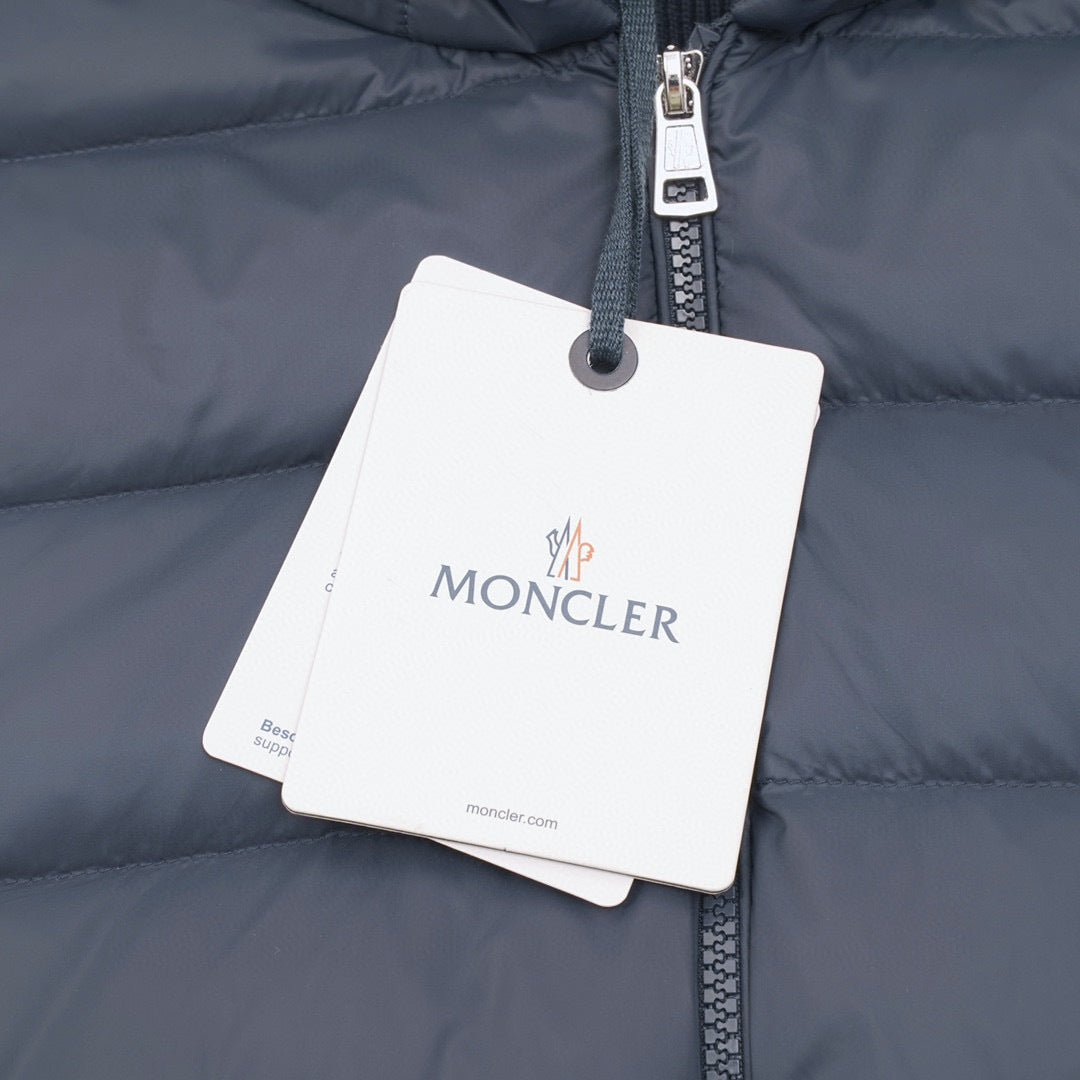 Moncler Hooded Zip-Up Lightweight Down Jacket - view 4
