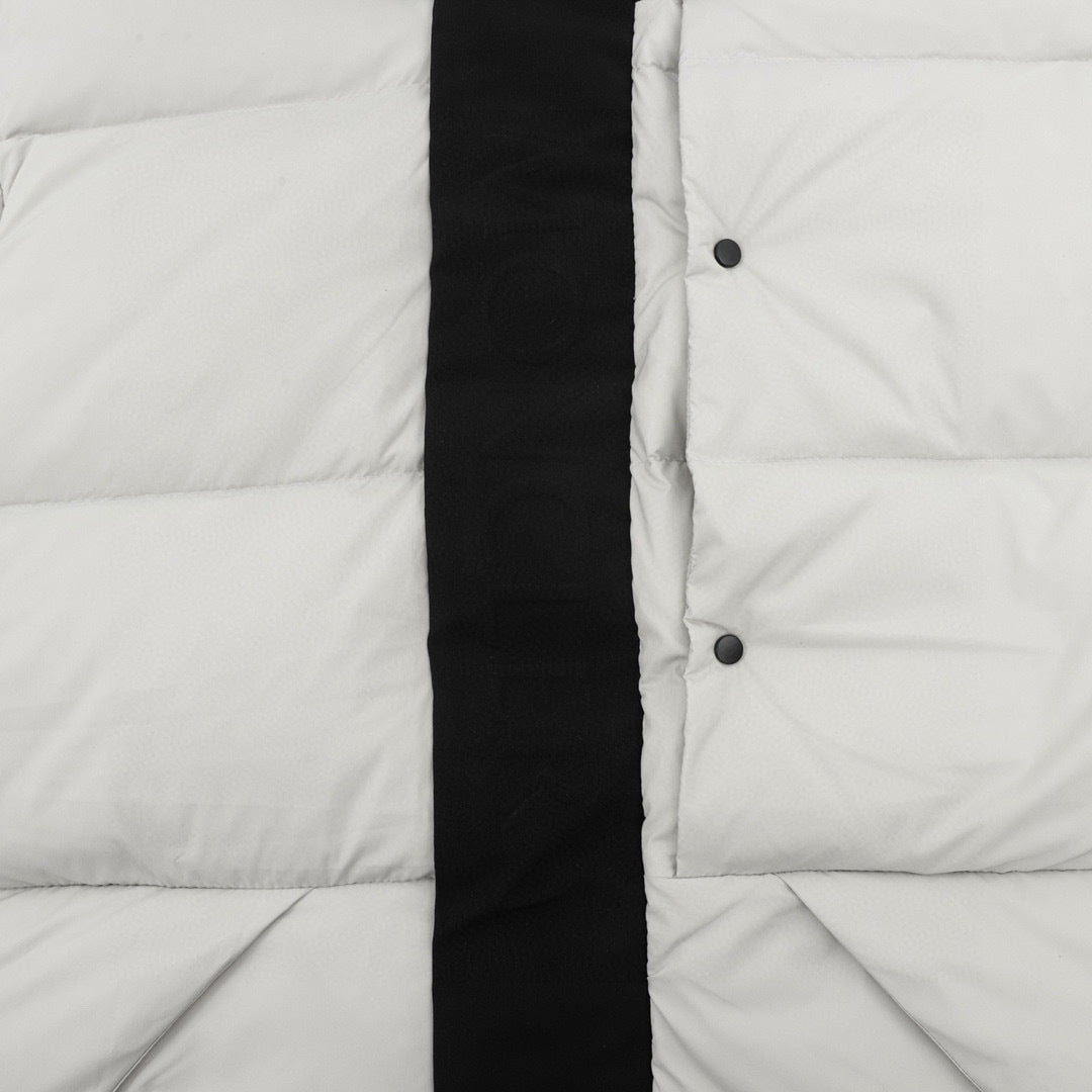 Moncler Hooded Zip-Up Logo Down Jacket - view 4