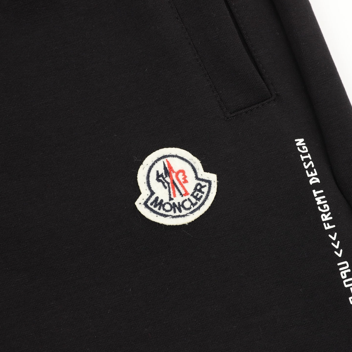 Moncler Embroidered Logo Short - view 4