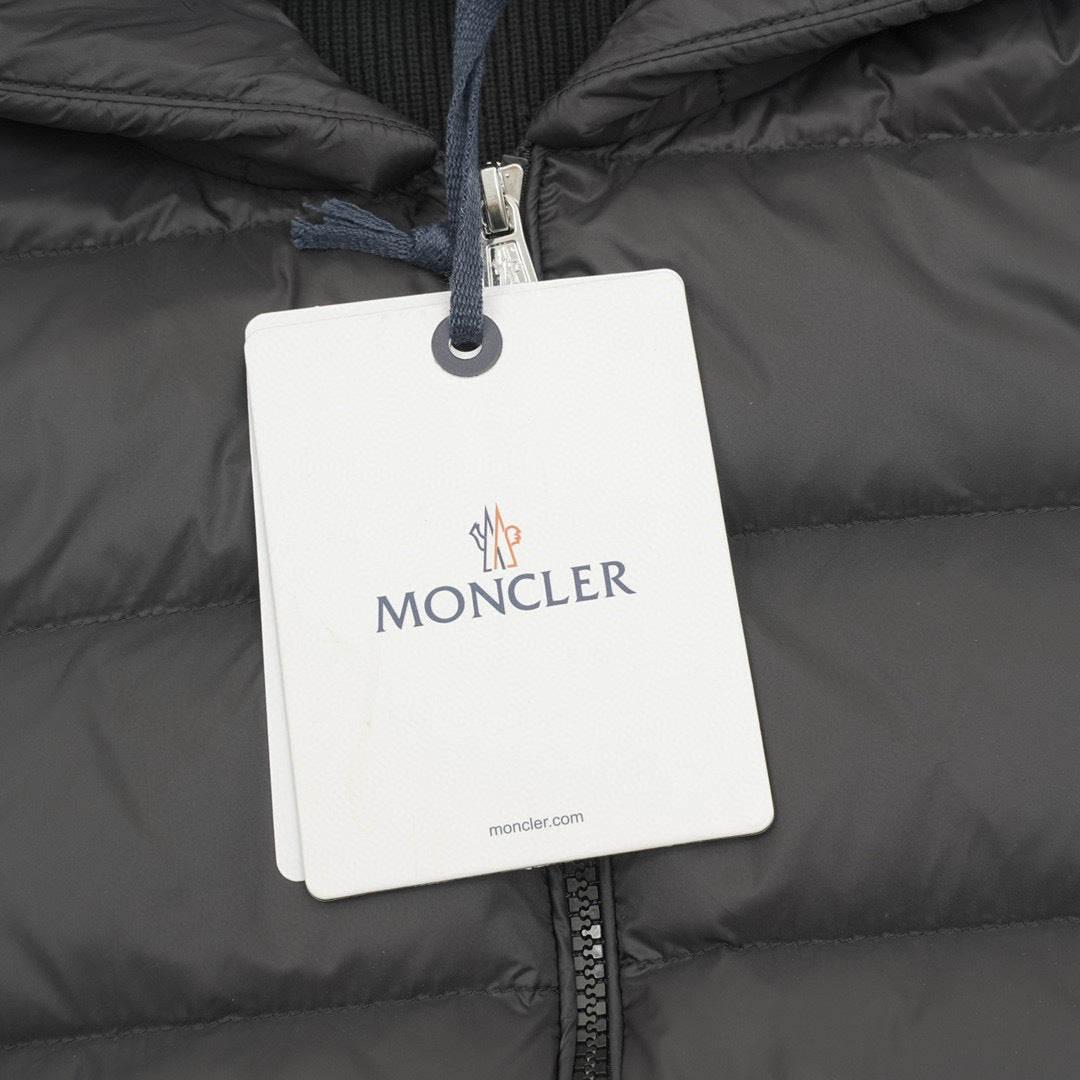 Moncler Hooded Zip-Up Lightweight Down Jacket - view 4
