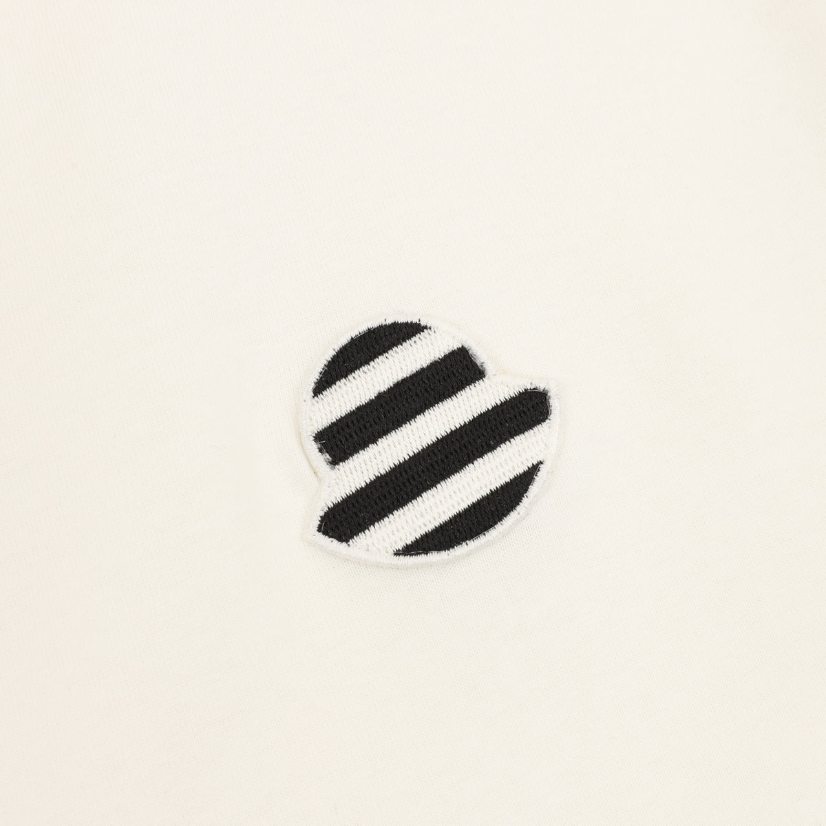 Moncler Embroidered Logo T-Shirt - view 4