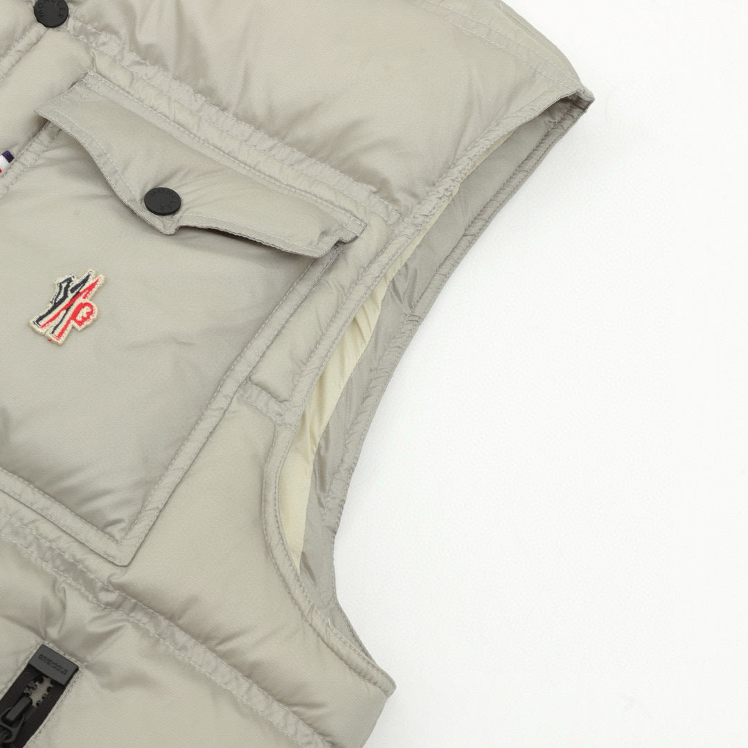 Moncler Logo Lightweight Vest - view 5