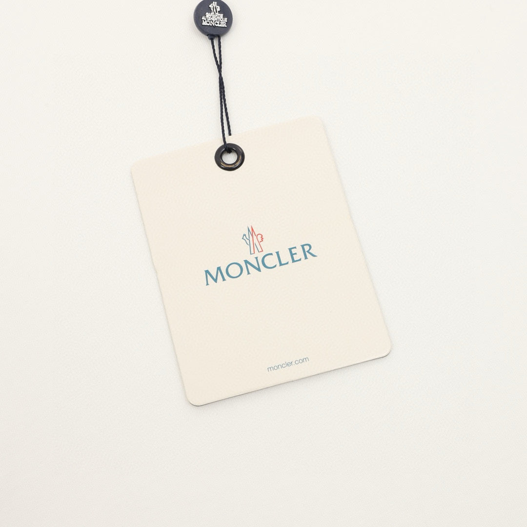 Moncler Graphic Logo T-Shirt - view 5