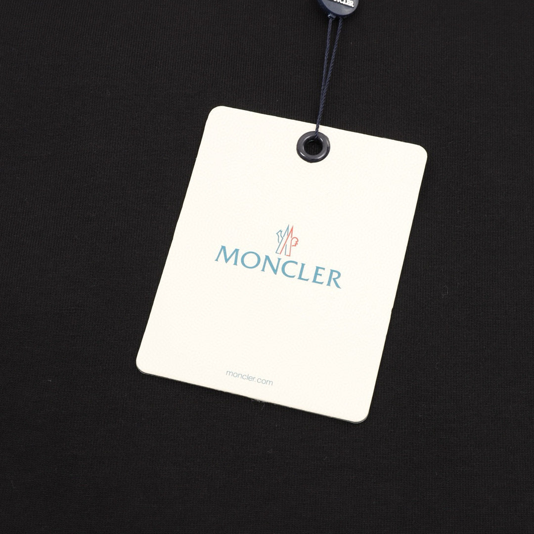 Moncler Graphic Logo T-Shirt - view 5