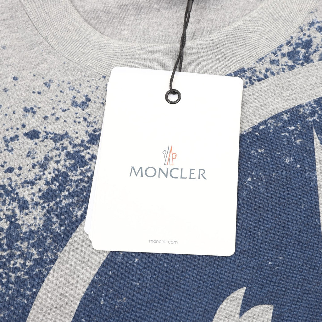 Moncler Graphic Logo T-Shirt - view 5