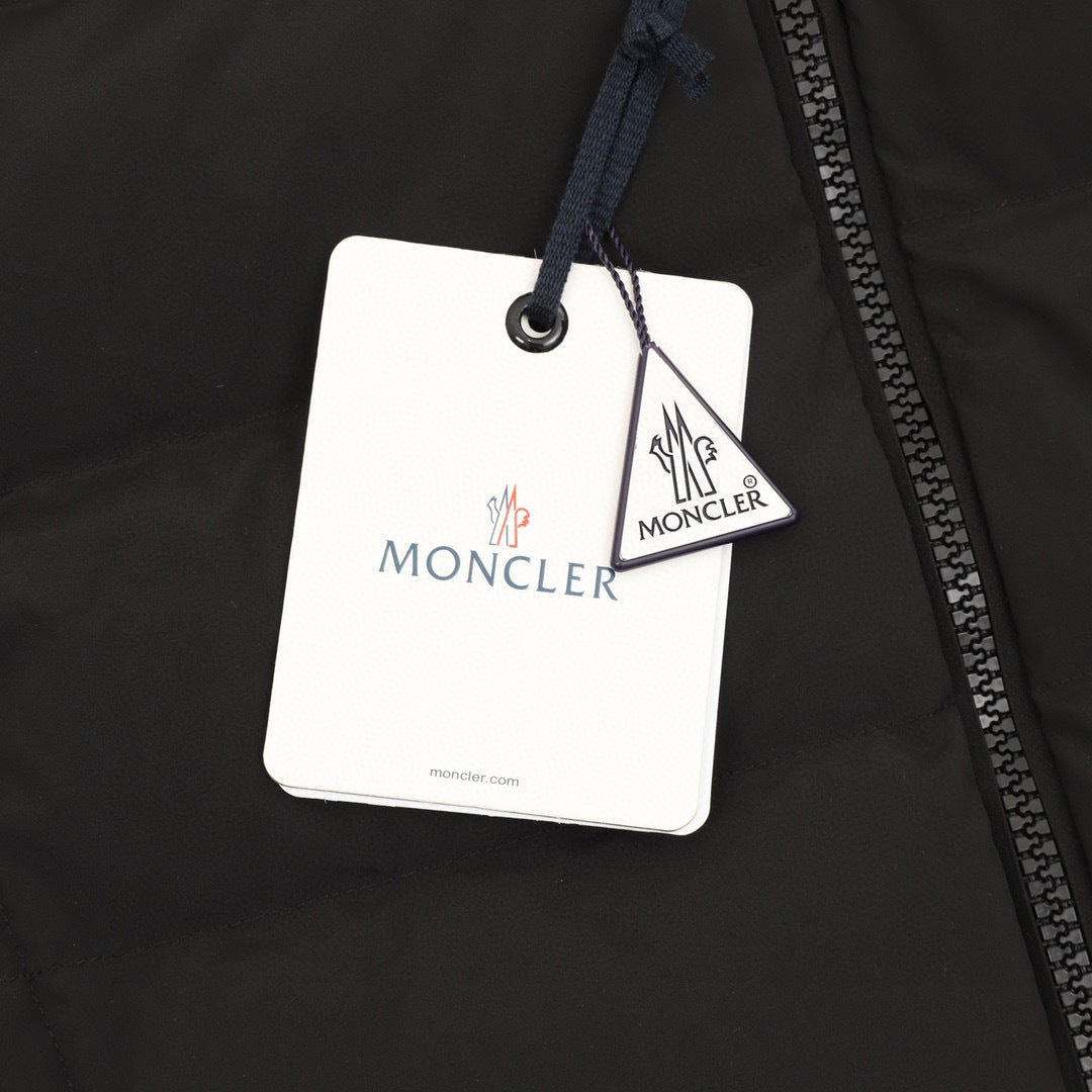 Moncler Hooded Zip-Up Graphic Down Jacket - view 5