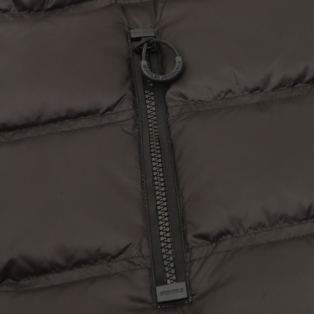 Moncler Logo Lightweight Vest - view 6