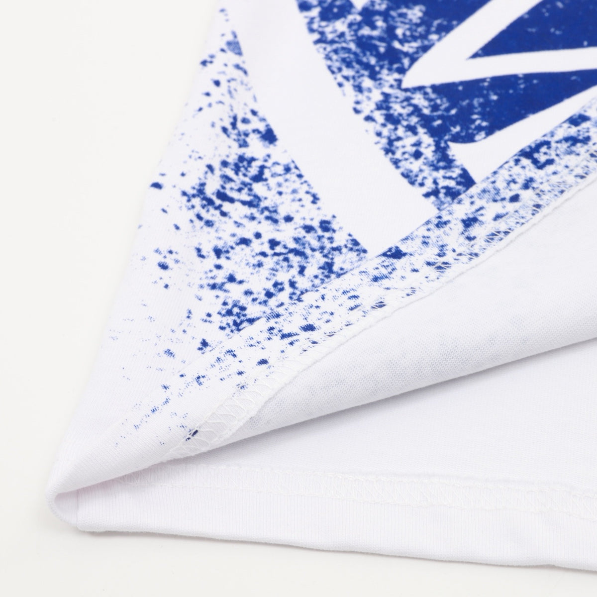 Moncler Graphic Logo T-Shirt - view 6