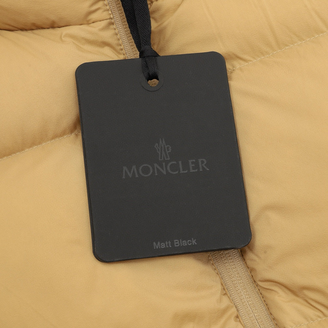 Moncler Zip-Up Lightweight Down Jacket - view 7