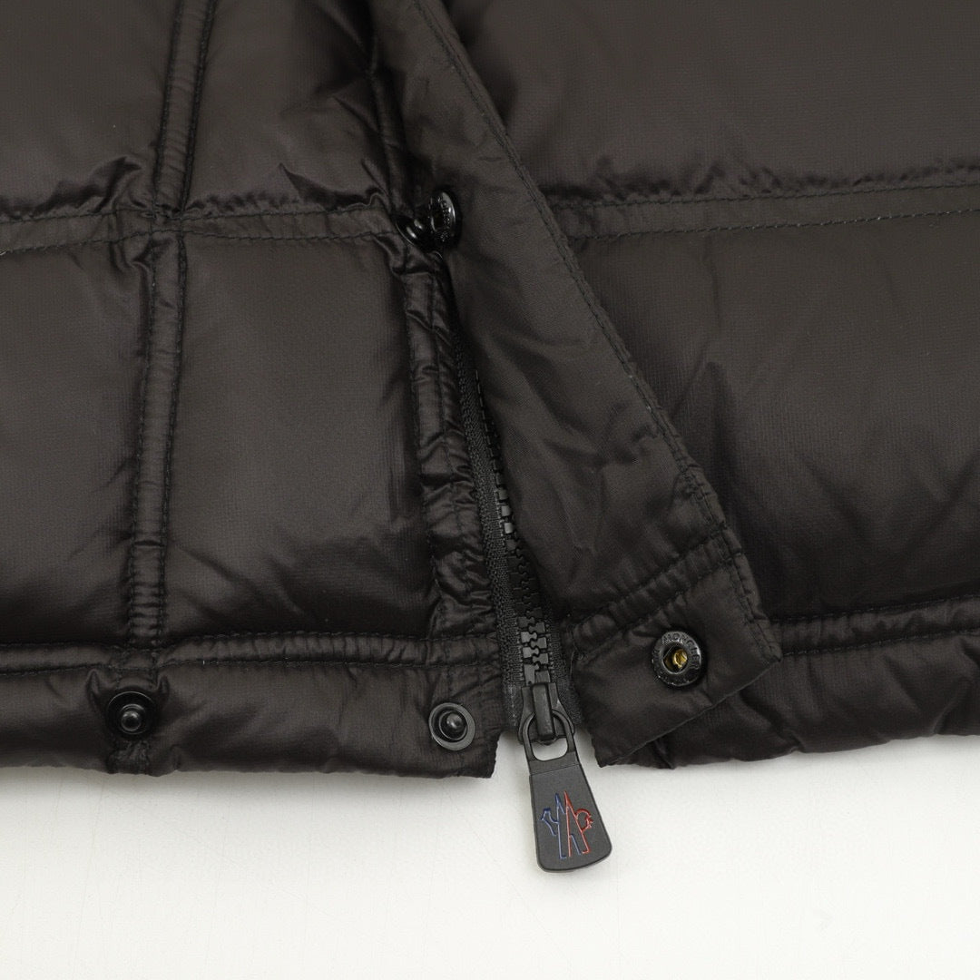 Moncler Logo Lightweight Vest - view 7