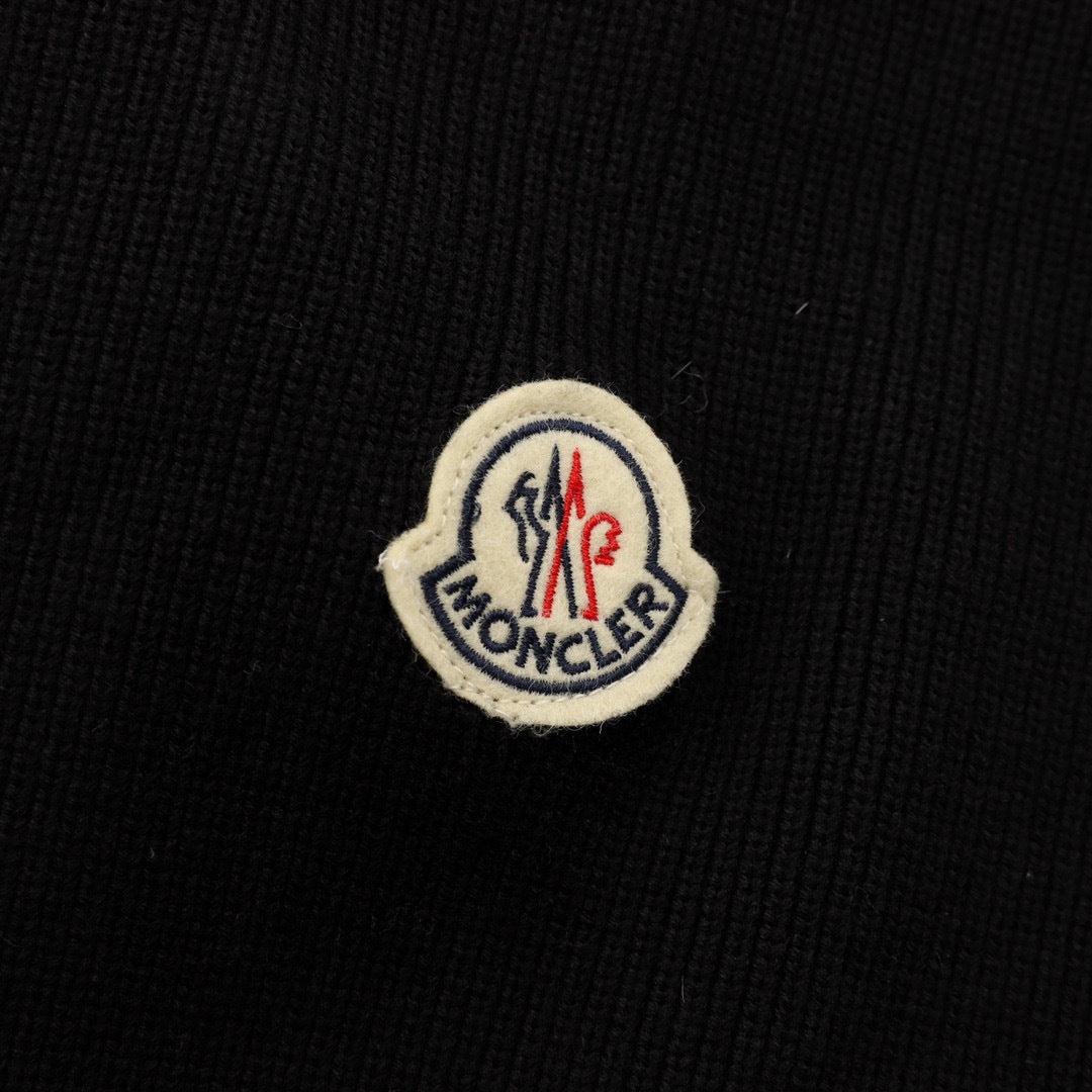 Moncler Hooded Zip-Up Lightweight Down Jacket - view 7