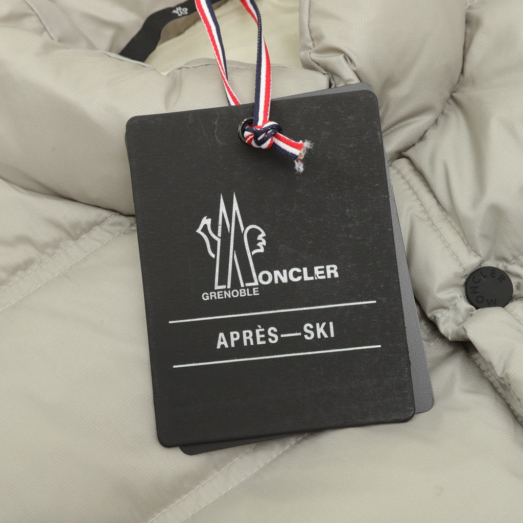 Moncler Logo Lightweight Vest - view 7