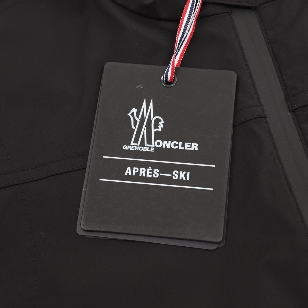 Moncler Zip-Up Graphic Logo Vest - view 7