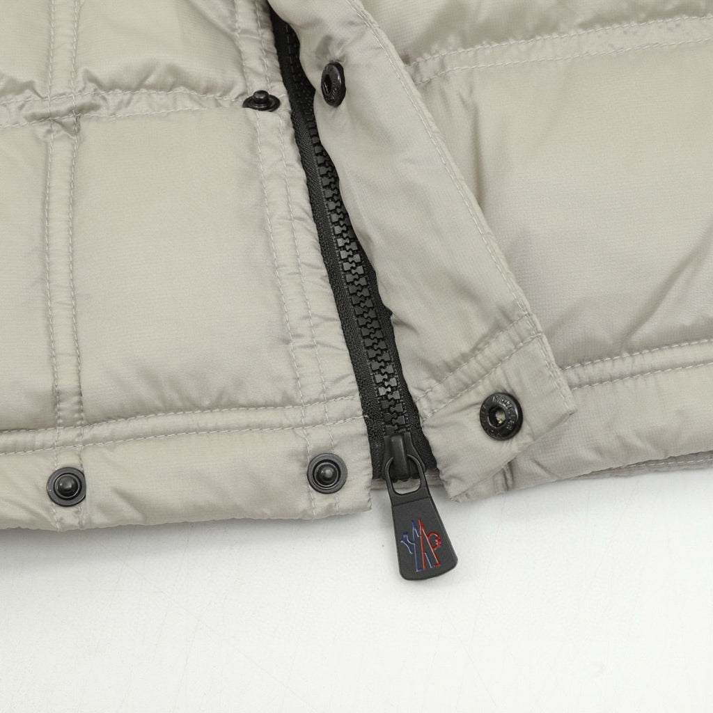 Moncler Logo Lightweight Vest - view 8