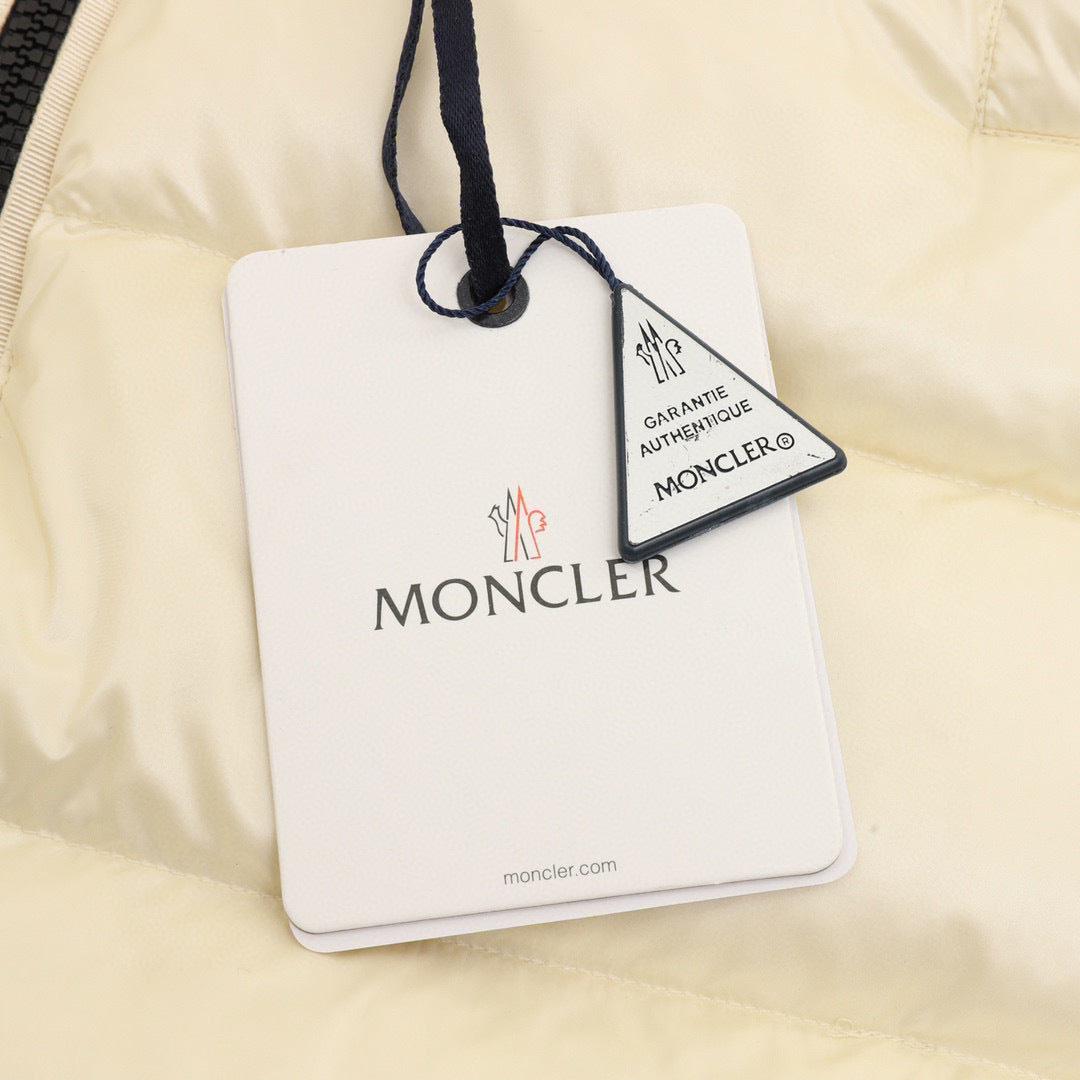 Moncler Women's Hooded Lightweight Down Jacket - view 8