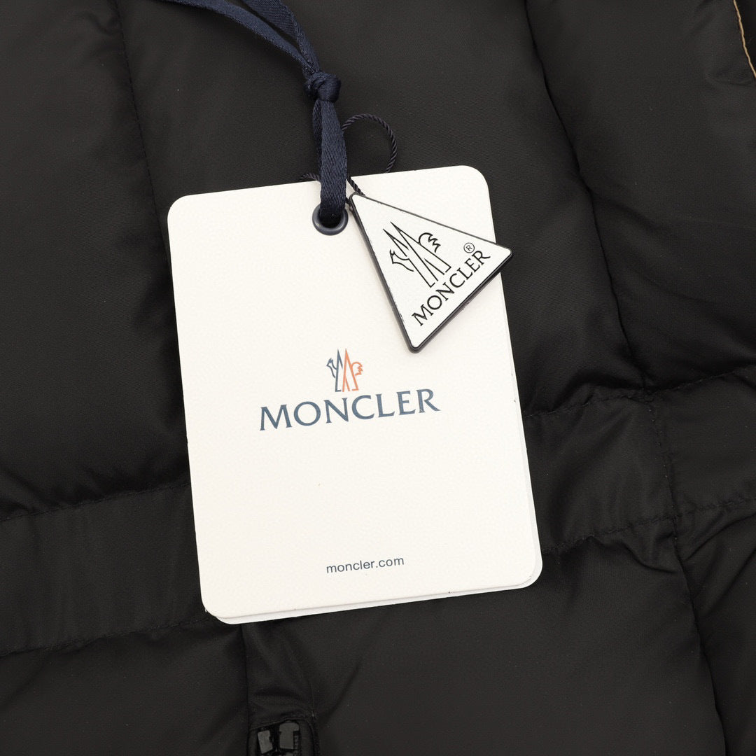 Moncler Women's Hooded Zip-Up Down Jacket - Black - view 8