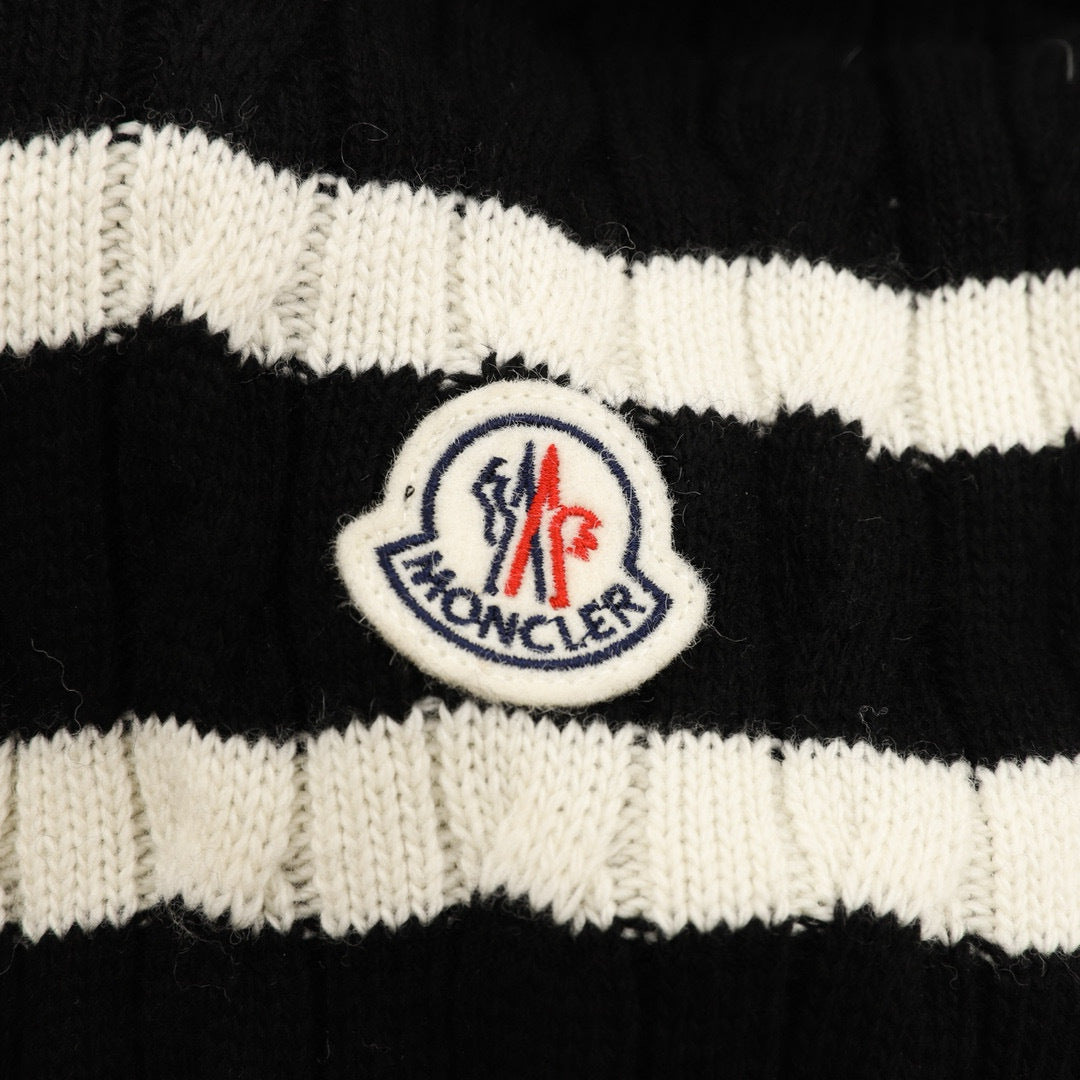 Moncler Down Jacket - view 8