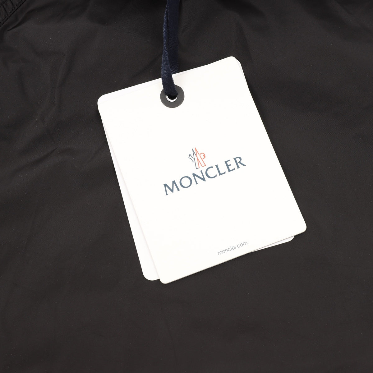 Moncler Embroidered Logo Short - view 8