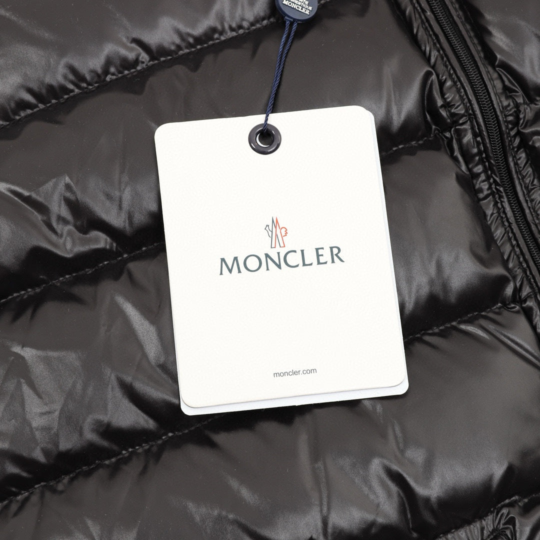 Moncler maya Zip-Up Lightweight Vest - view 8