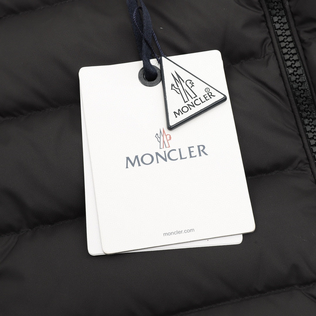 Moncler Hooded Zip-Up Logo Down Jacket - view 8