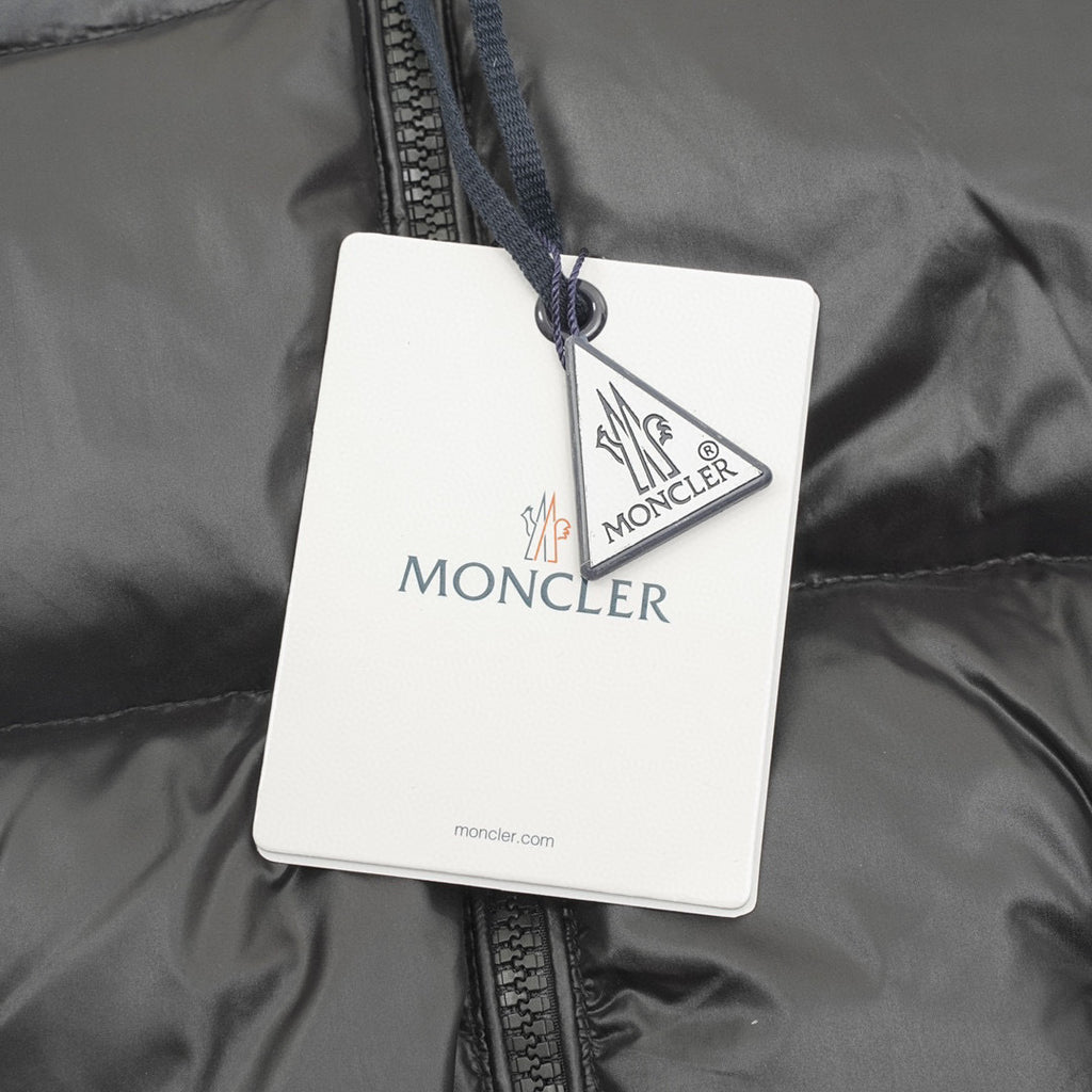 Moncler Embroidered Logo Down Jacket - view 8